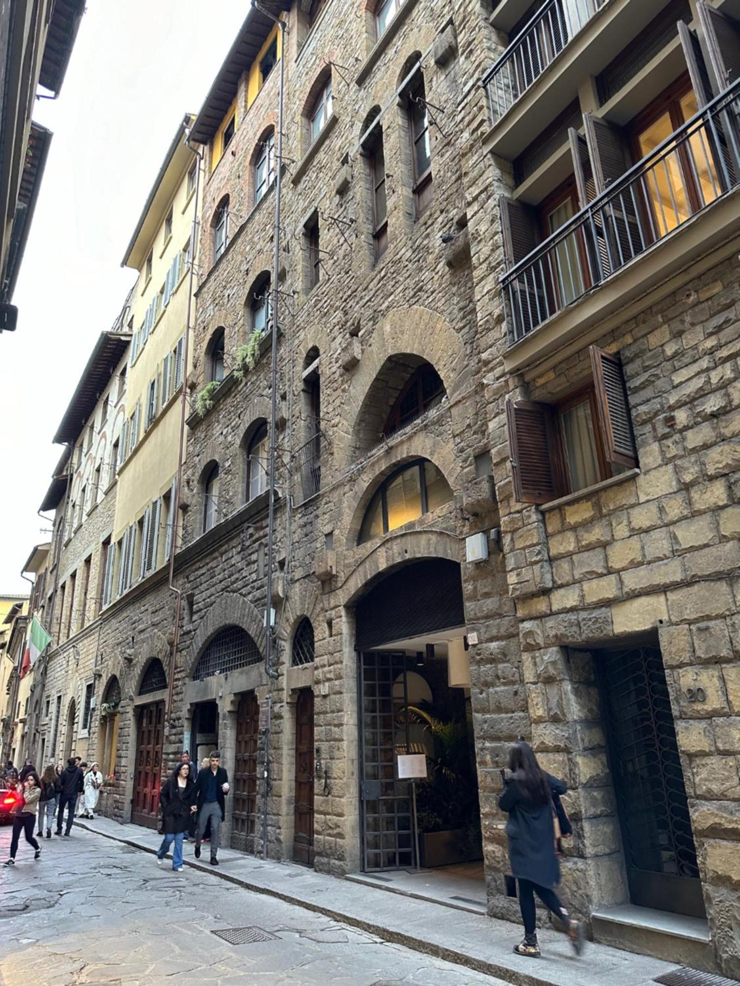 Apartamento Borgo San Jacopo 8 *